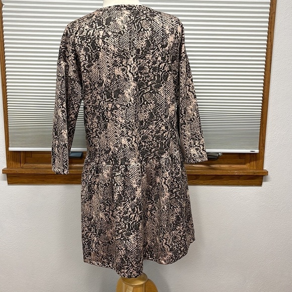 Zara Tan and Black Snakeskin Print Empire Waist 3/4 Sleeve Mini Dress - Picture 5 of 8